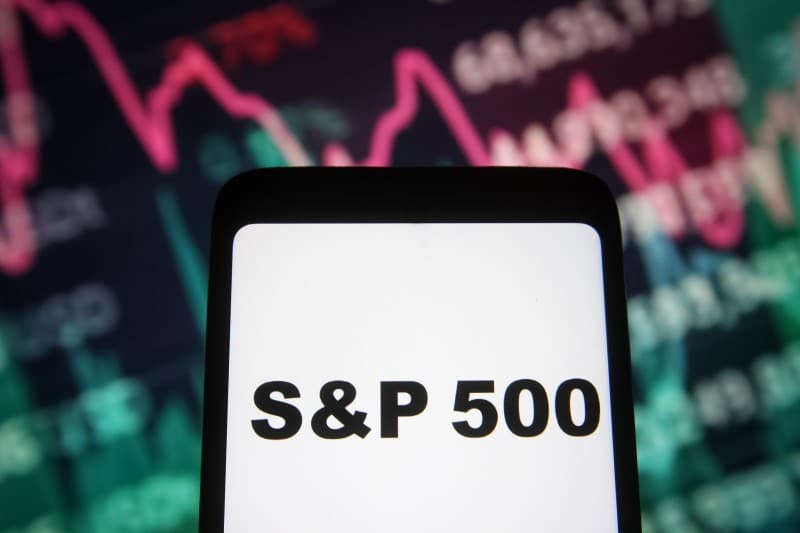 Barclays raises S&P 500 target