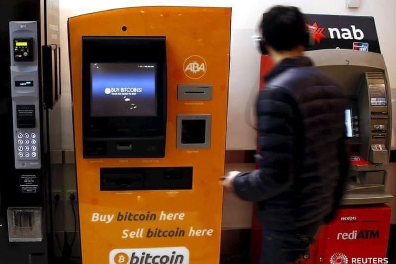 Bitcoin Holds Above $63,000 Amid Coldcard Losses
