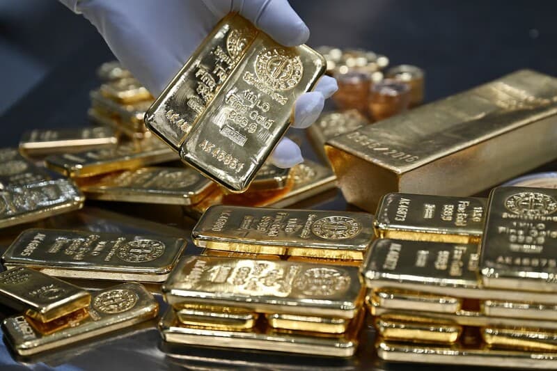 Gold ends best year since 1979
