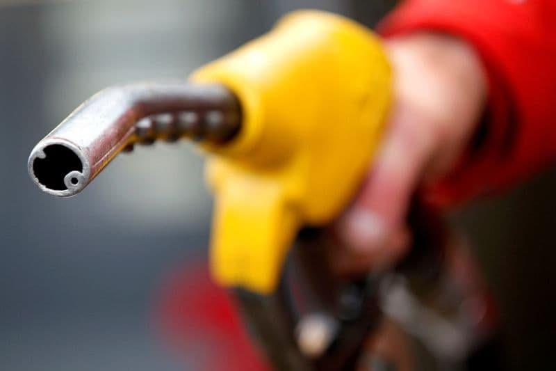 Gasoline in the US has jumped to $4 per gallon, threatening the economy and Trump's approval rating