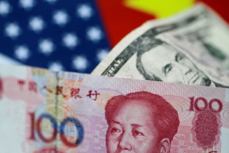 Asian currencies fluctuate as dollar strengthens