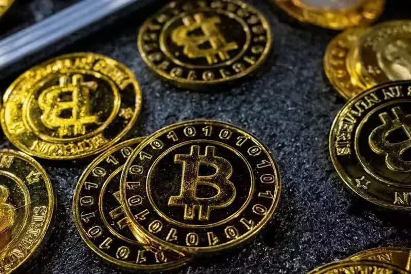 Bitcoin soars to three-week high amid maduro's capture