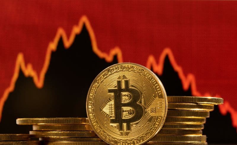 Bitcoin Today: Rebound After $76,000 Jump; Focus on Iran and the Fed