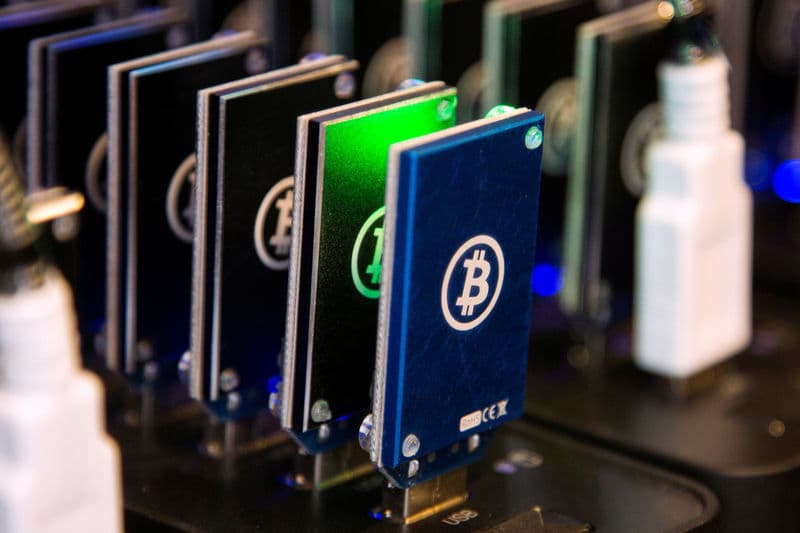 Robert Kiyosaki suggested not to be afraid of Bitcoin volatility.