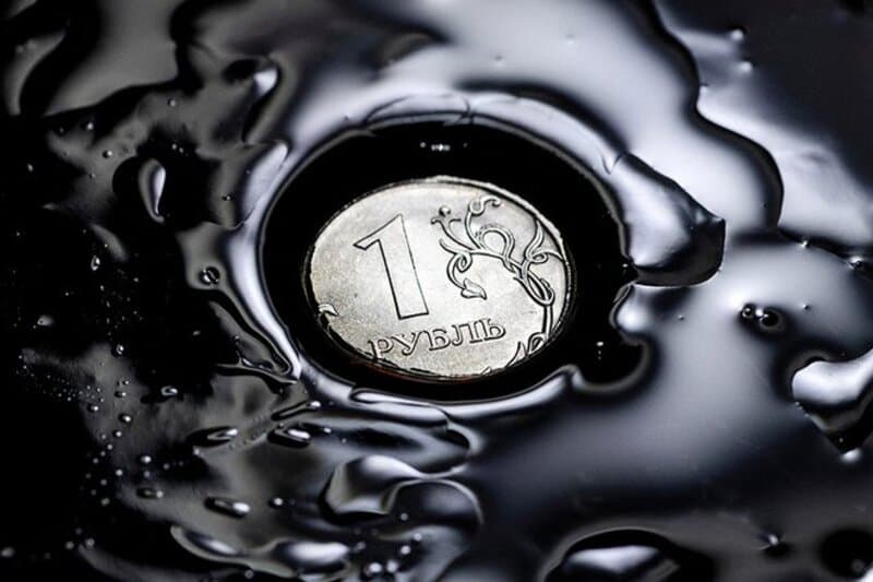 Russia's oil and gas revenues fell to a five-year low