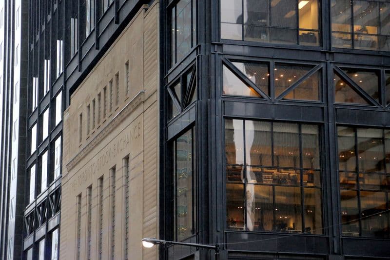 Фьючерсы на TSX растут на фоне напряжённости на Ближнем Востоке